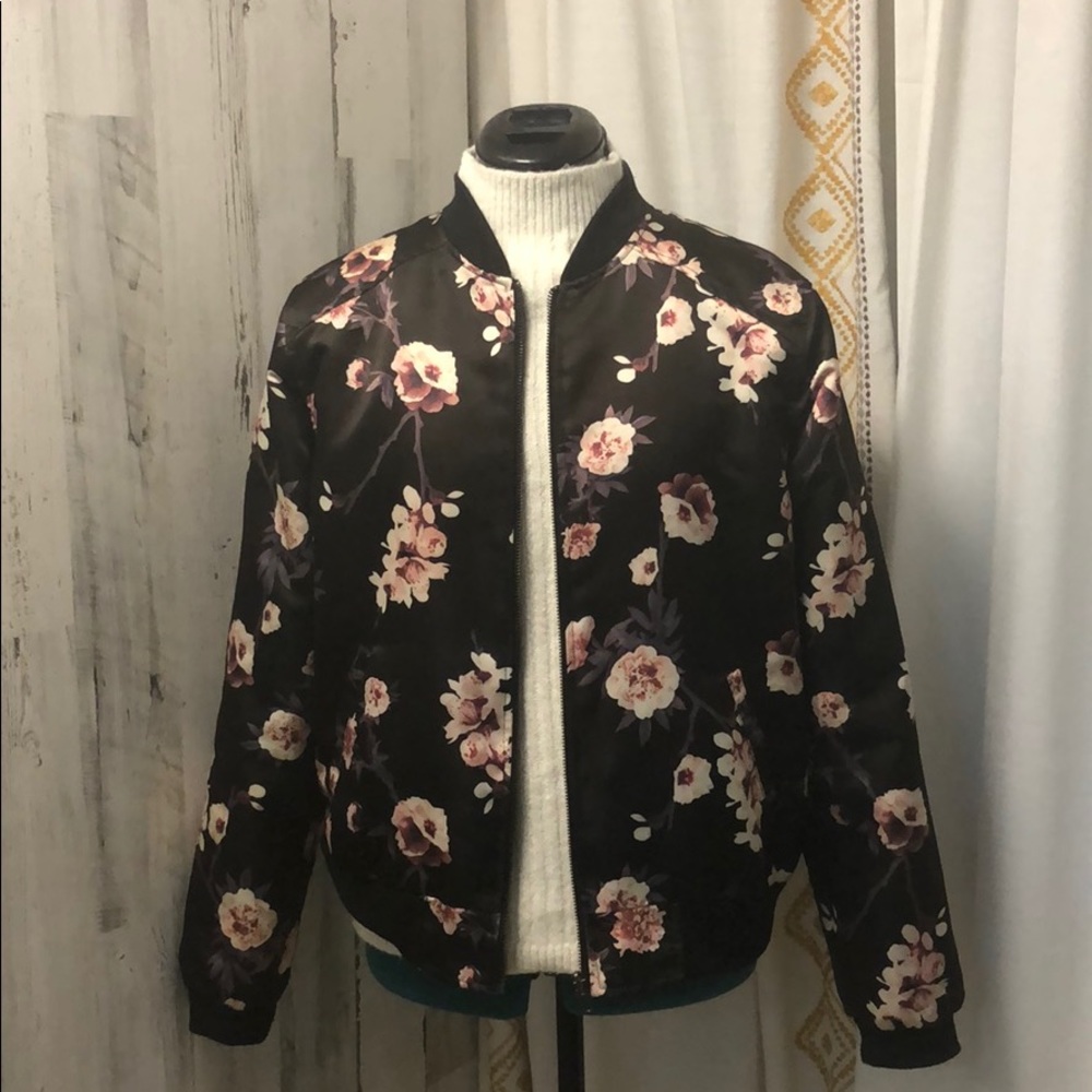 Bomber jacket
